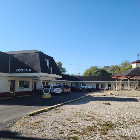 Etown Motel Elizabethtown Bagian luar foto